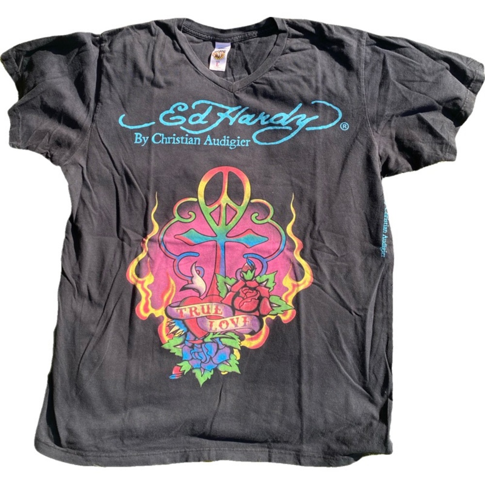 Vintage ED HARDY Vneck Tee